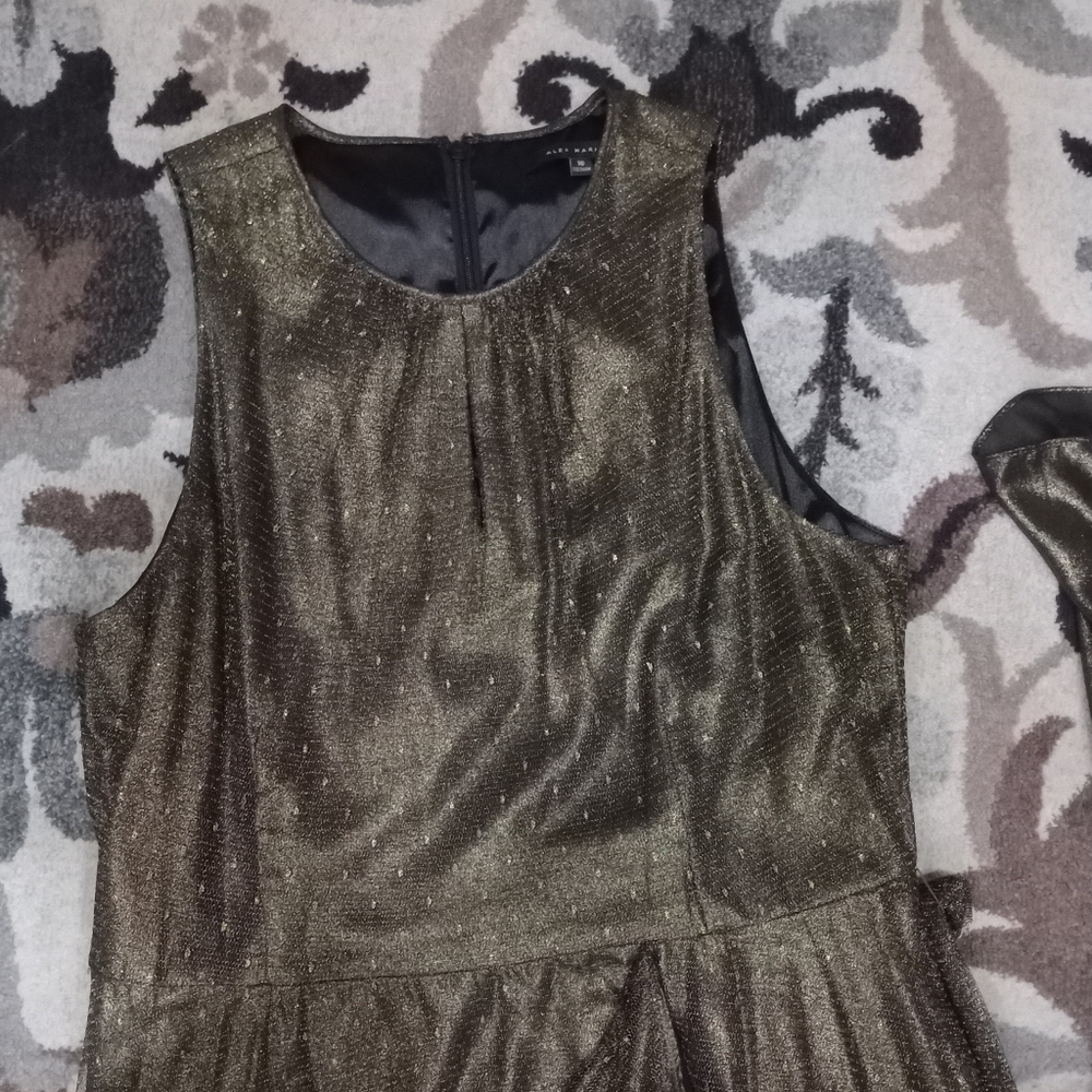 Gold Bronze Metallic Tiered Ruffle Hem Dress Size 16 Shawl Included NWOT - Picture 14 of 14